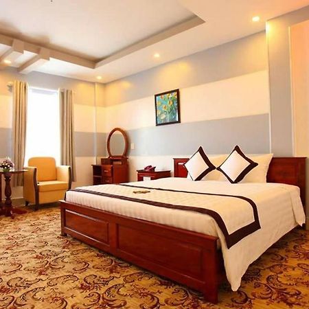 Khach San Long Ty Hotel Ca Mau Exterior photo